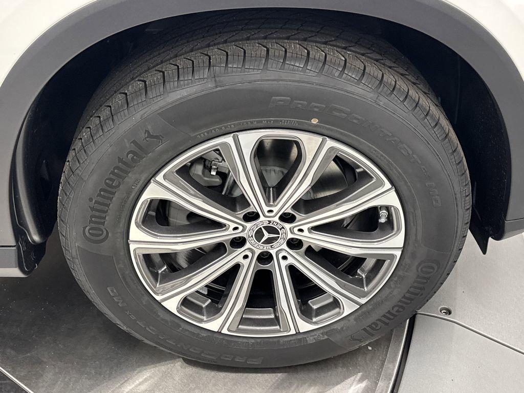 new 2026 Mercedes-Benz GLC 300 car, priced at $54,585