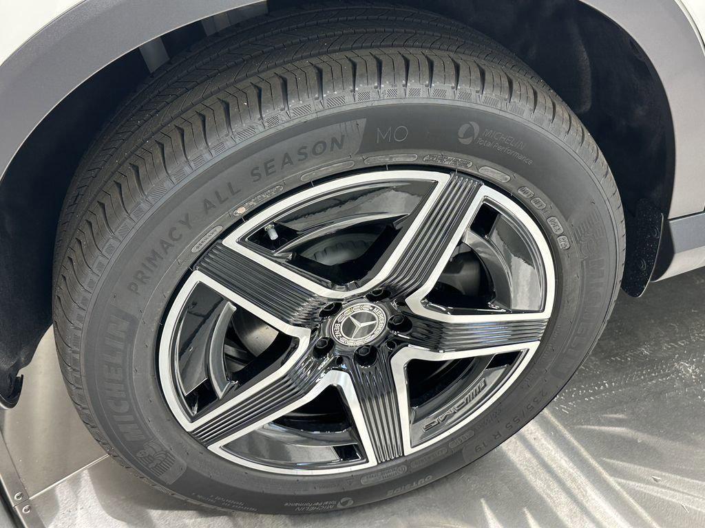 new 2026 Mercedes-Benz GLC 300 car, priced at $53,085