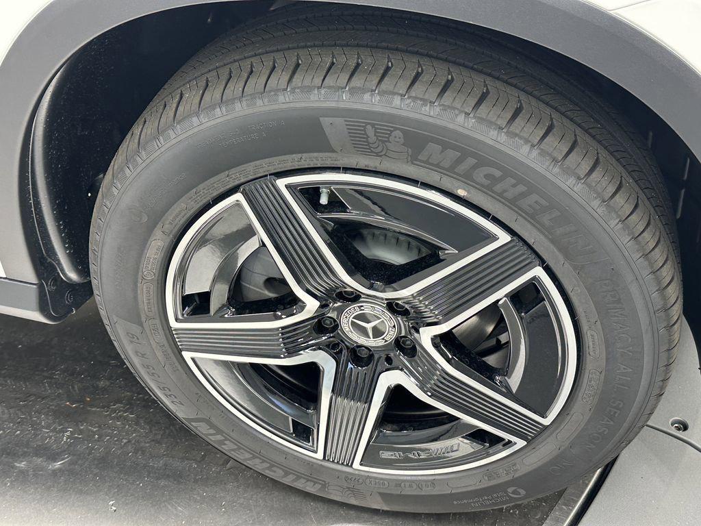 new 2026 Mercedes-Benz GLC 300 car, priced at $53,085