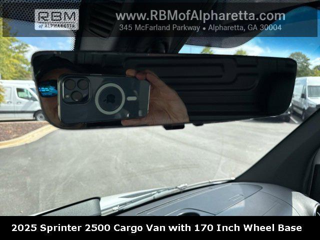 new 2025 Mercedes-Benz Sprinter 2500 car