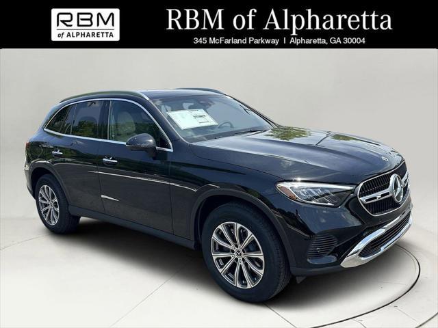 new 2025 Mercedes-Benz GLC 300 car, priced at $56,015
