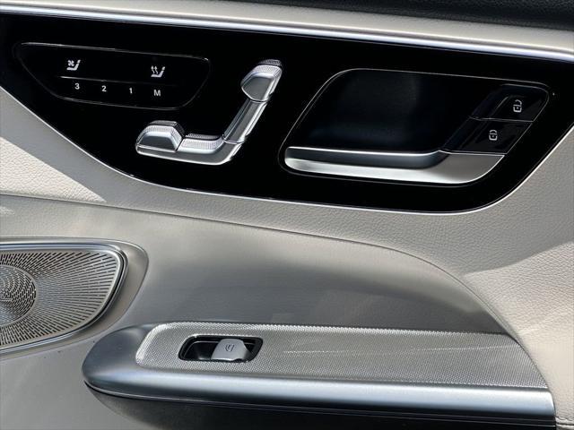 new 2025 Mercedes-Benz GLC 300 car, priced at $56,015