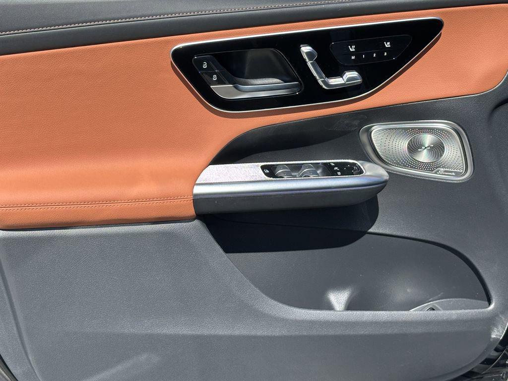 new 2025 Mercedes-Benz GLC 350e car, priced at $70,215