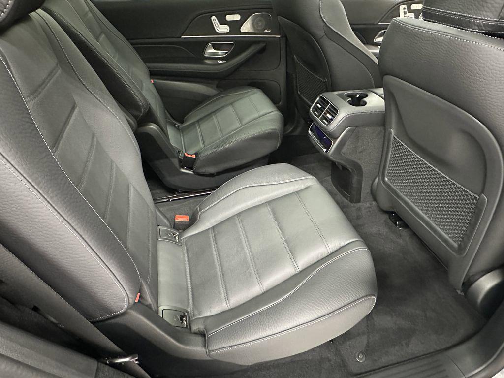 new 2026 Mercedes-Benz GLS 580 car, priced at $125,625