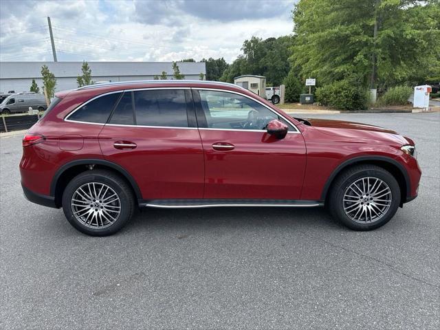 new 2024 Mercedes-Benz GLC 300 car, priced at $60,175