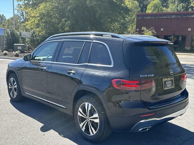 new 2024 Mercedes-Benz GLB 250 car, priced at $49,045