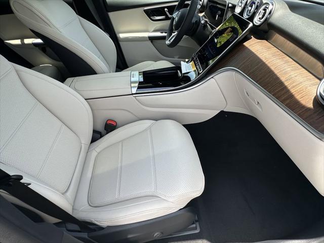 new 2025 Mercedes-Benz GLC 300 car, priced at $58,115