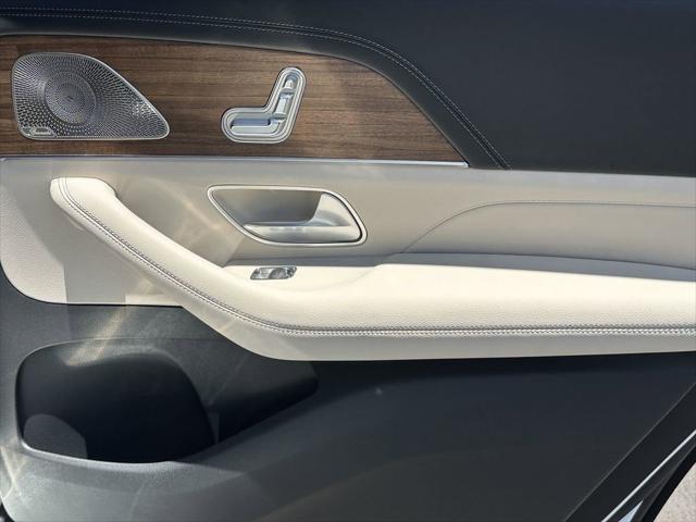 new 2025 Mercedes-Benz GLS 450 car, priced at $103,345