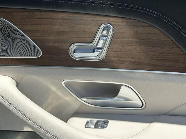 new 2025 Mercedes-Benz GLS 450 car, priced at $103,345