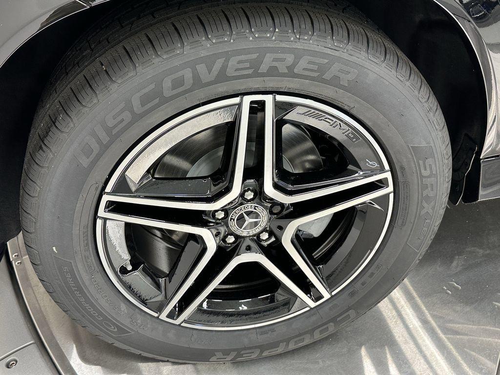 new 2026 Mercedes-Benz GLE 450 car, priced at $81,335