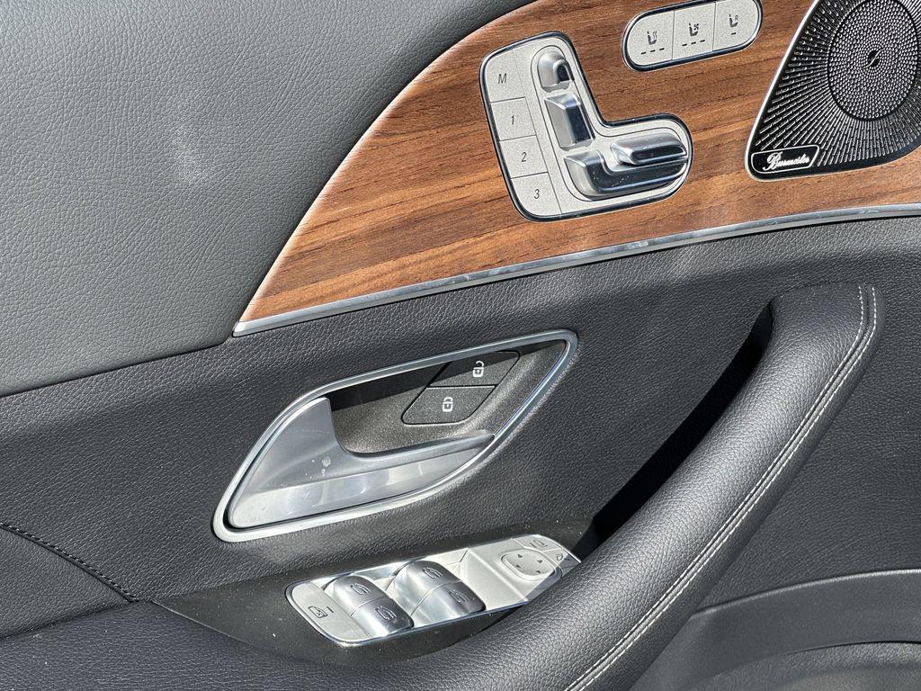 new 2025 Mercedes-Benz GLS 450 car, priced at $95,365