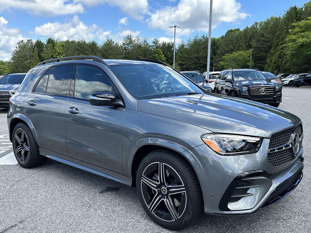 new 2025 Mercedes-Benz GLE 580 car
