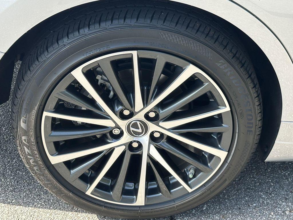 used 2023 Lexus ES 350 car, priced at $40,399