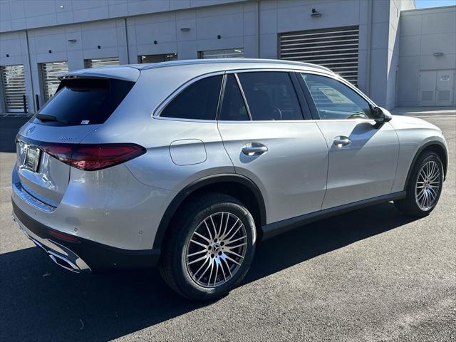 new 2025 Mercedes-Benz GLC 300 car, priced at $59,515