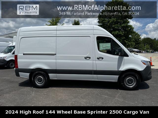 new 2024 Mercedes-Benz Sprinter 2500 car