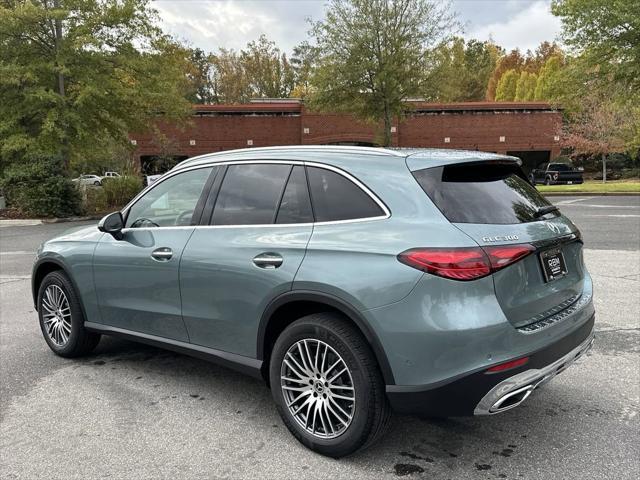 new 2025 Mercedes-Benz GLC 300 car, priced at $59,515