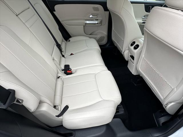 new 2025 Mercedes-Benz GLB 250 car, priced at $50,895