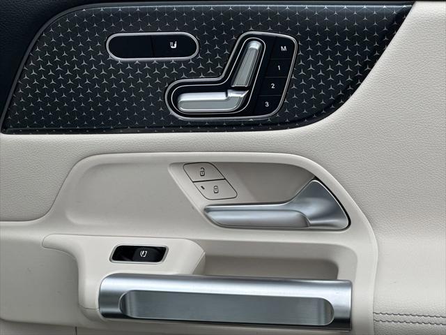 new 2025 Mercedes-Benz GLB 250 car, priced at $50,895