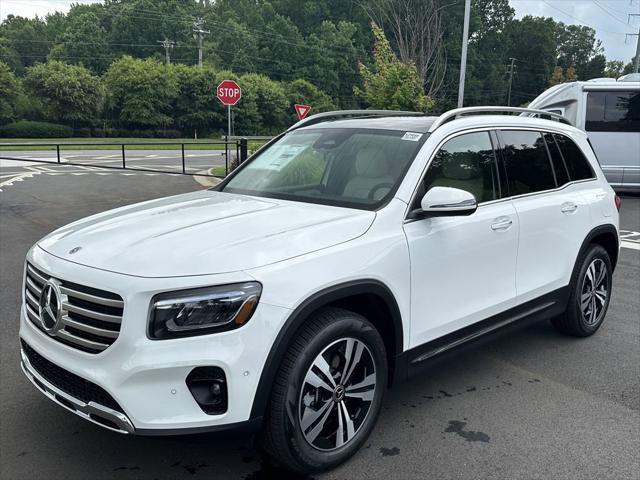 new 2025 Mercedes-Benz GLB 250 car, priced at $50,895