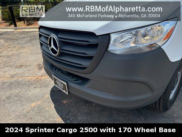 new 2024 Mercedes-Benz Sprinter 2500 car