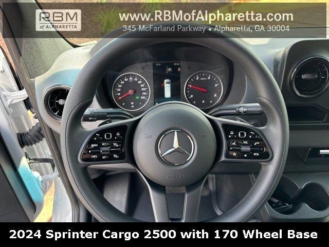 new 2024 Mercedes-Benz Sprinter 2500 car