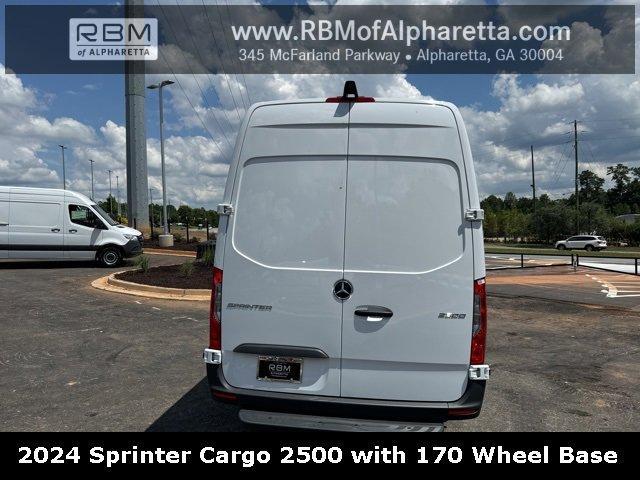 new 2024 Mercedes-Benz Sprinter 2500 car