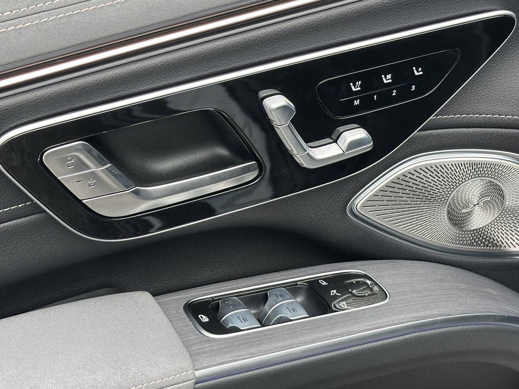 new 2026 Mercedes-Benz EQS 400 car, priced at $96,080
