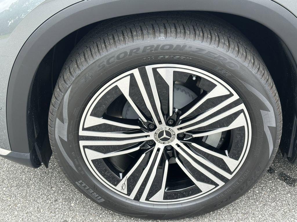 new 2026 Mercedes-Benz EQS 400 car, priced at $96,080