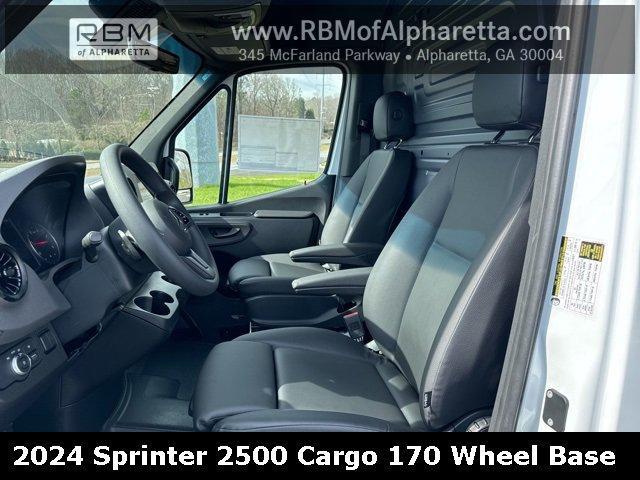 new 2024 Mercedes-Benz Sprinter 2500 car