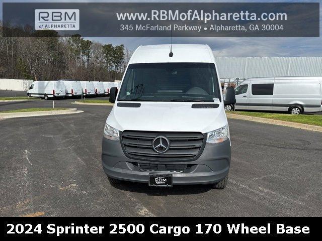 new 2024 Mercedes-Benz Sprinter 2500 car