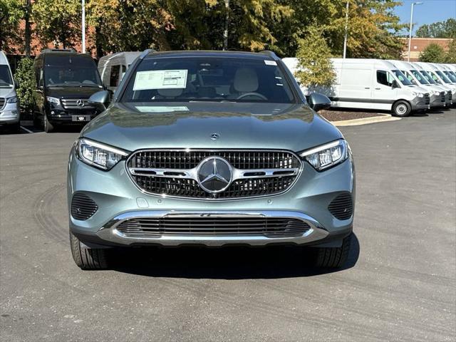 new 2025 Mercedes-Benz GLC 300 car, priced at $60,165