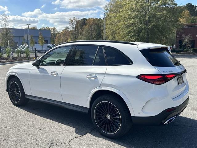 new 2025 Mercedes-Benz GLC 300 car, priced at $59,385