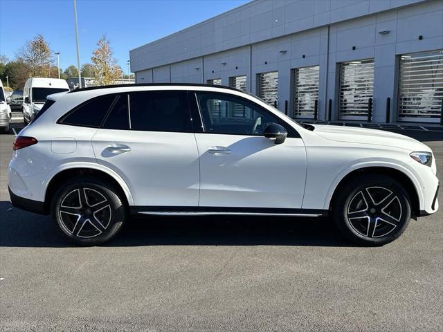 new 2025 Mercedes-Benz GLC 300 car, priced at $62,115