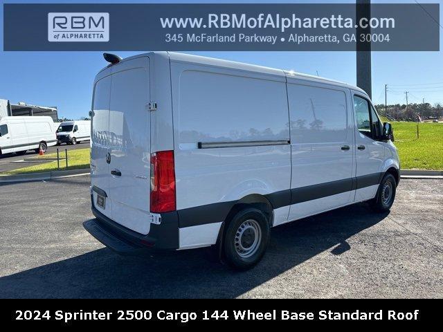 new 2024 Mercedes-Benz Sprinter 2500 car