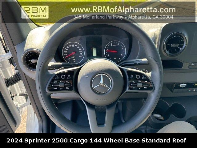 new 2024 Mercedes-Benz Sprinter 2500 car