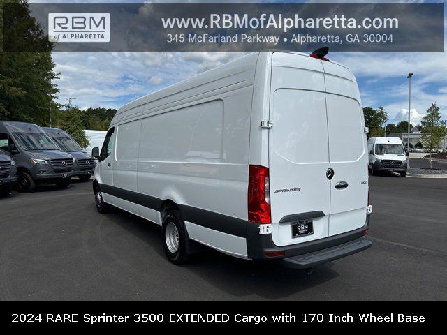 new 2024 Mercedes-Benz Sprinter 3500 car