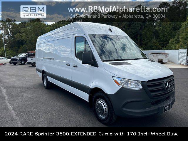 new 2024 Mercedes-Benz Sprinter 3500 car