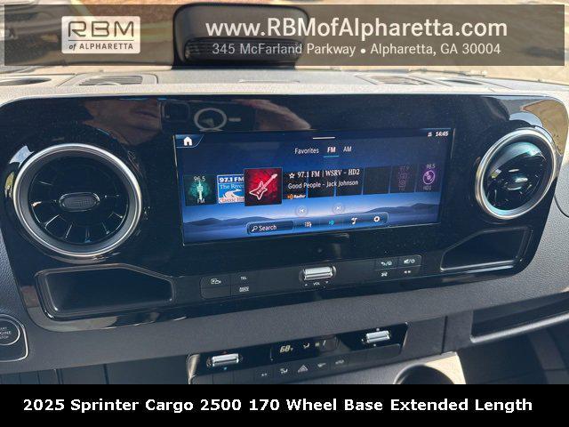 new 2025 Mercedes-Benz Sprinter 2500 car