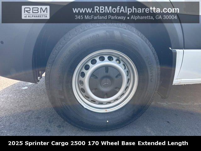 new 2025 Mercedes-Benz Sprinter 2500 car