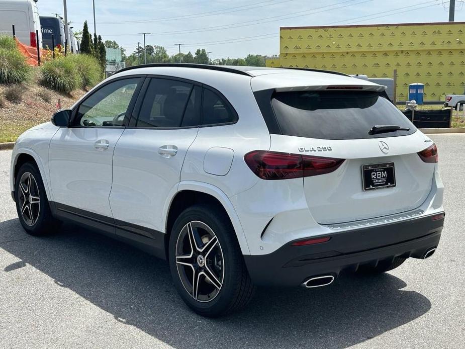 new 2024 Mercedes-Benz GLA 250 car, priced at $54,470