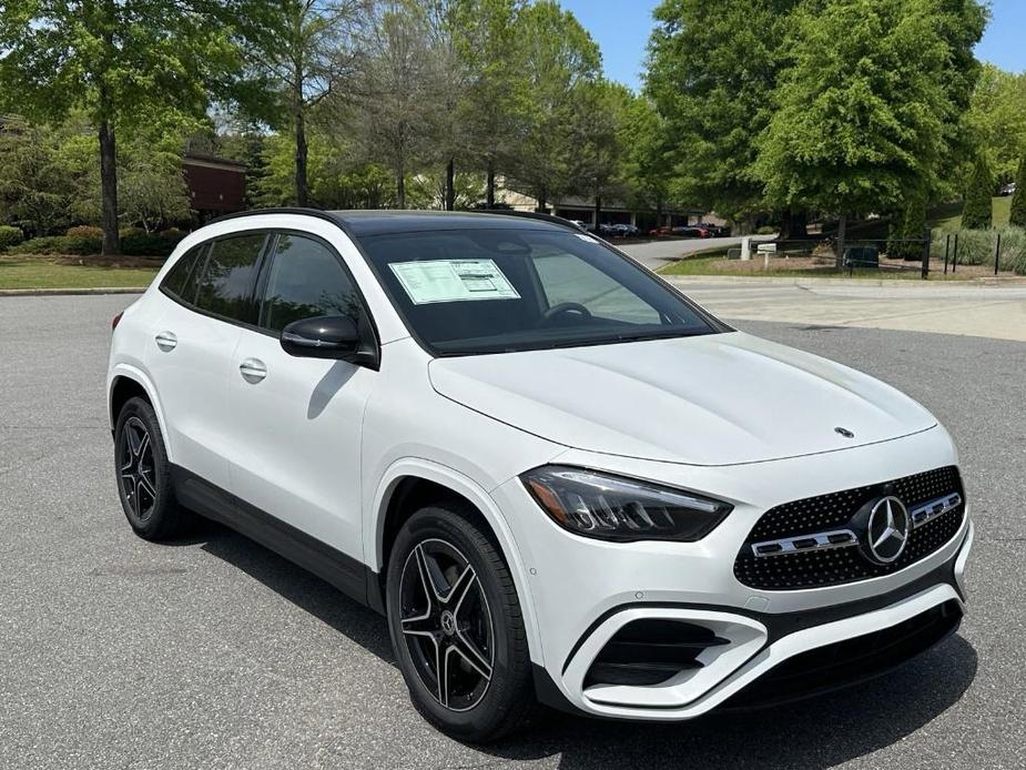 new 2024 Mercedes-Benz GLA 250 car, priced at $54,470