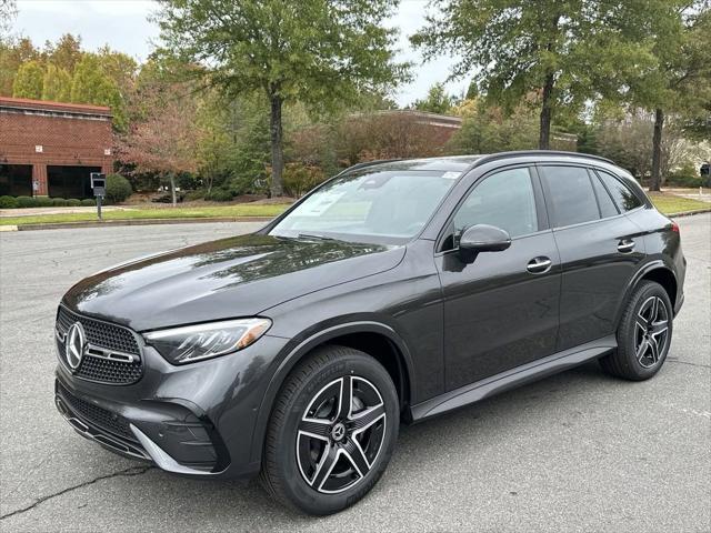 new 2025 Mercedes-Benz GLC 300 car, priced at $58,985