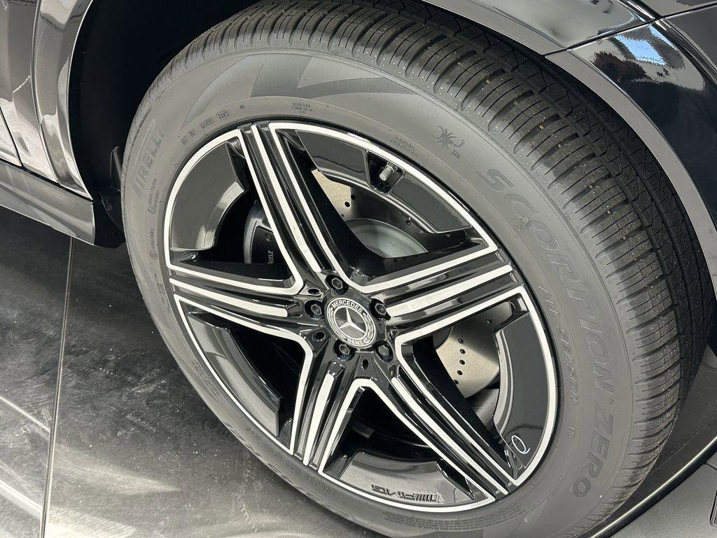 new 2026 Mercedes-Benz GLE 450 car, priced at $80,535