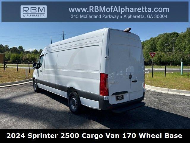 new 2024 Mercedes-Benz Sprinter 2500 car