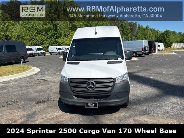 new 2024 Mercedes-Benz Sprinter 2500 car