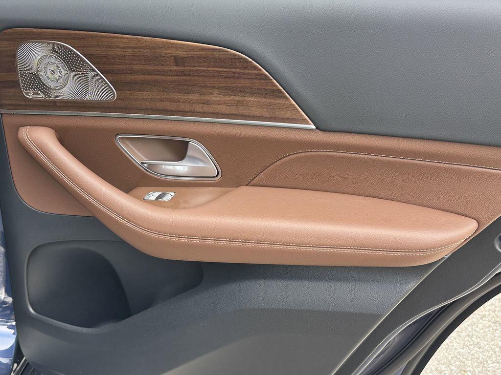new 2025 Mercedes-Benz GLE 450 car, priced at $80,785