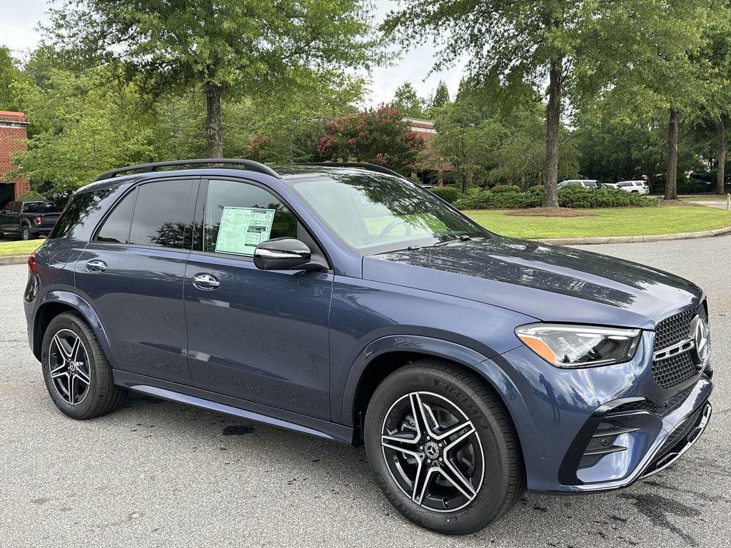 new 2025 Mercedes-Benz GLE 450 car, priced at $80,785