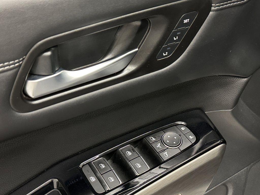 used 2023 Nissan Pathfinder car, priced at $32,999