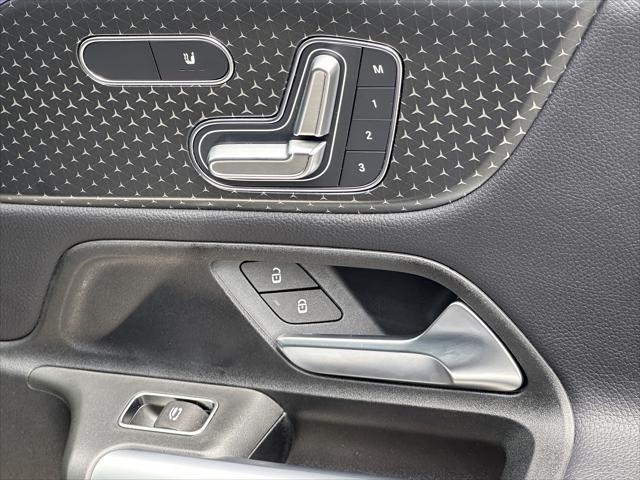 used 2024 Mercedes-Benz GLB 250 car