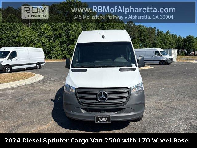 new 2024 Mercedes-Benz Sprinter 2500 car